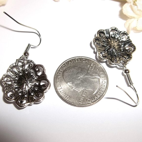 Dangle Earrings Light Turquoise Blue and Silver Costume Jewelry Western Set A865 - Picture 3 of 4